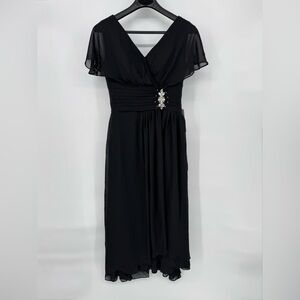 Black Evening cocktail dress V-neck and silver waist detail size L (12) NWT